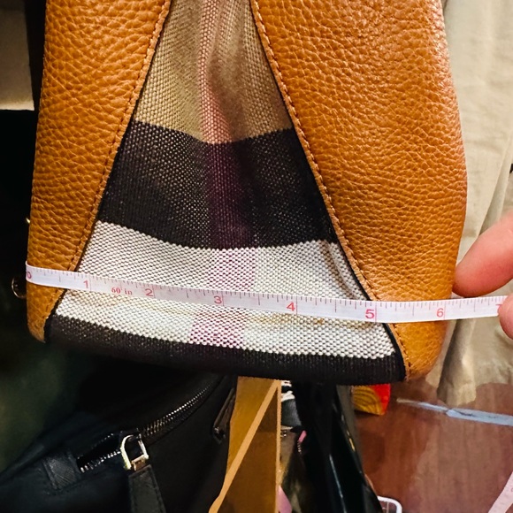 Burberry Brown Leather Tote Bag like new - Picture 12 of 12